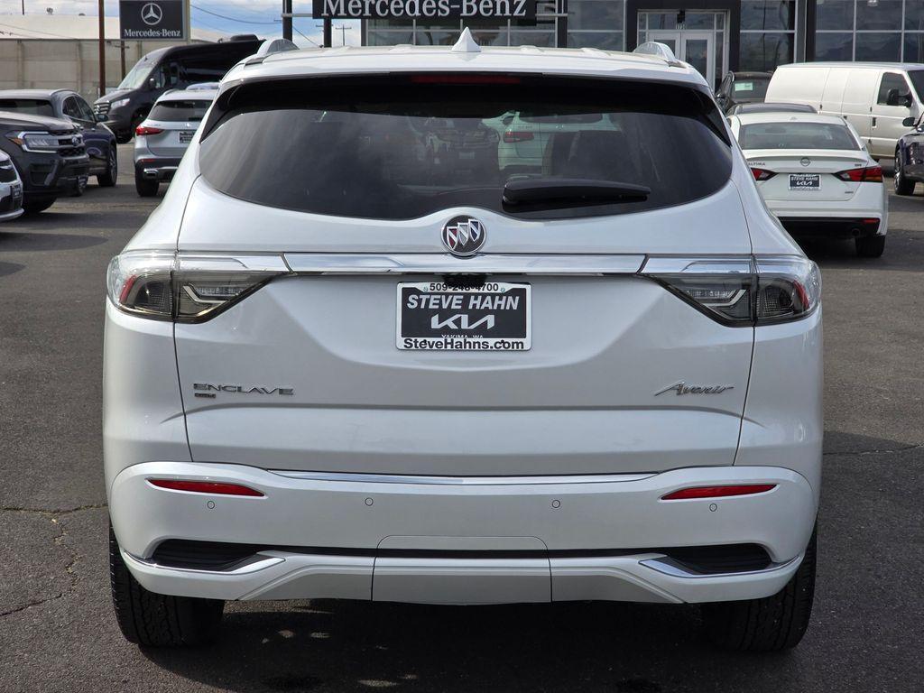 Buick Enclave 2023