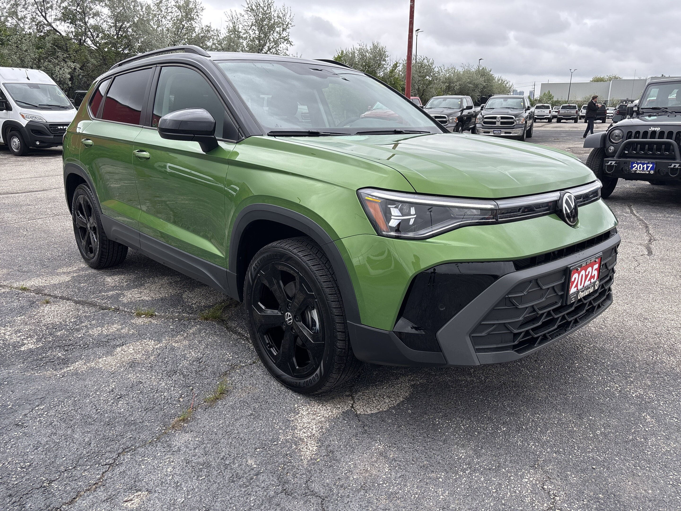Volkswagen Taos 2025