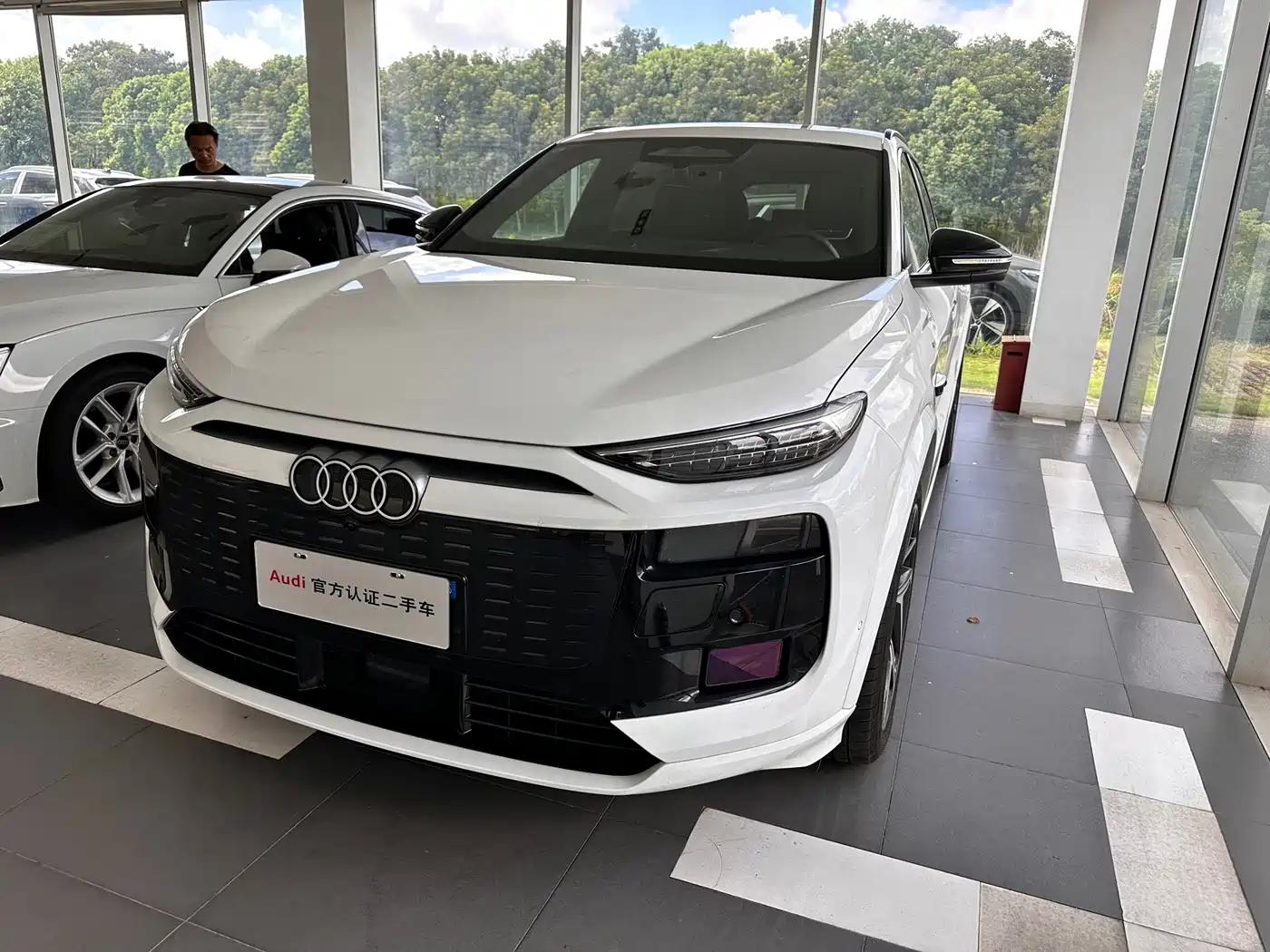 Audi e-tron 2025