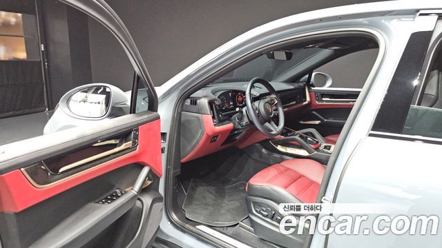 Porsche Cayenne 2024