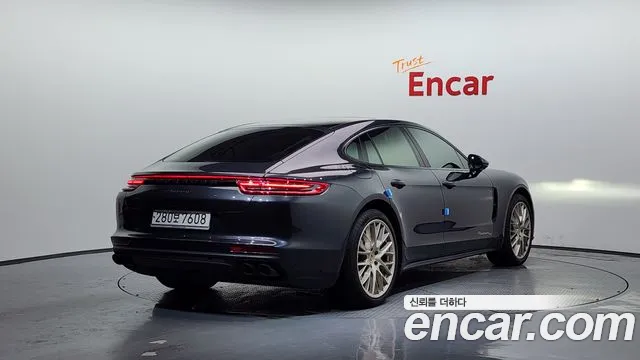 Porsche Panamera 2020