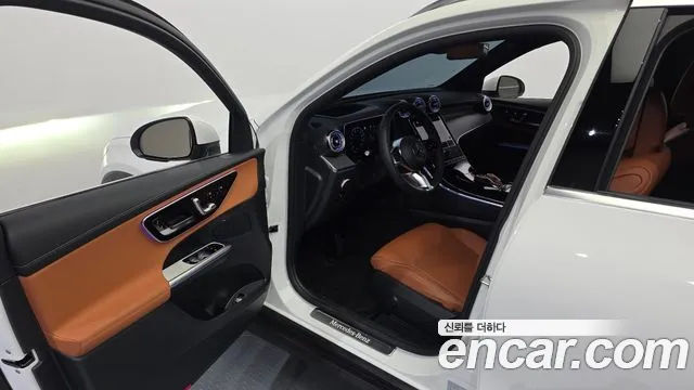 Mercedes-Benz GLC 2025