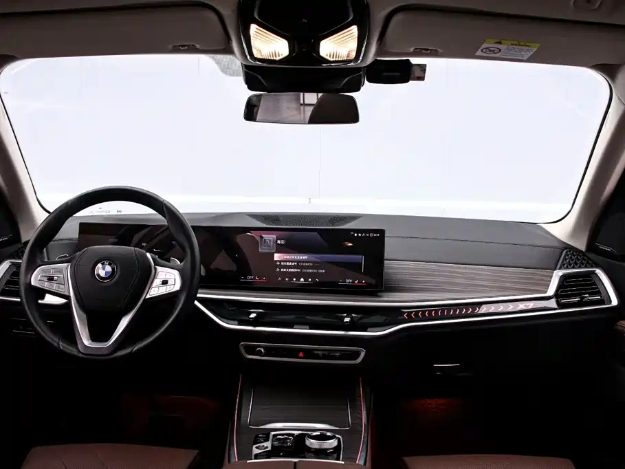 BMW X7 2024