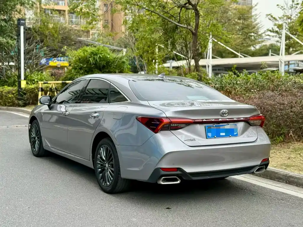 Toyota Avalon 2023