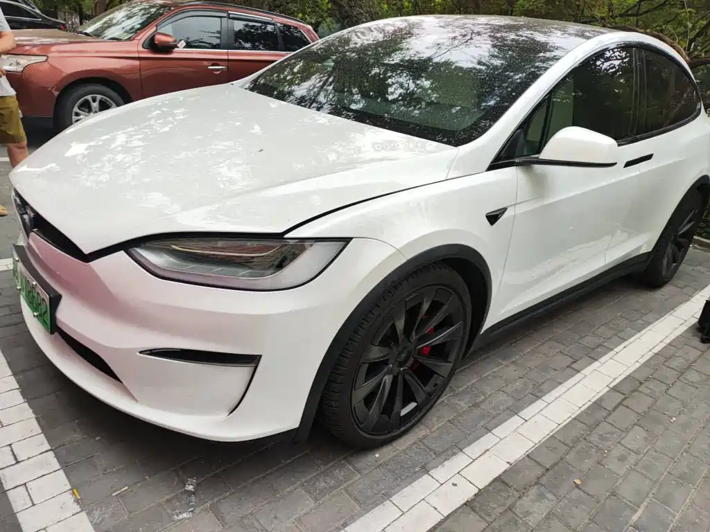 Tesla Model X 2023