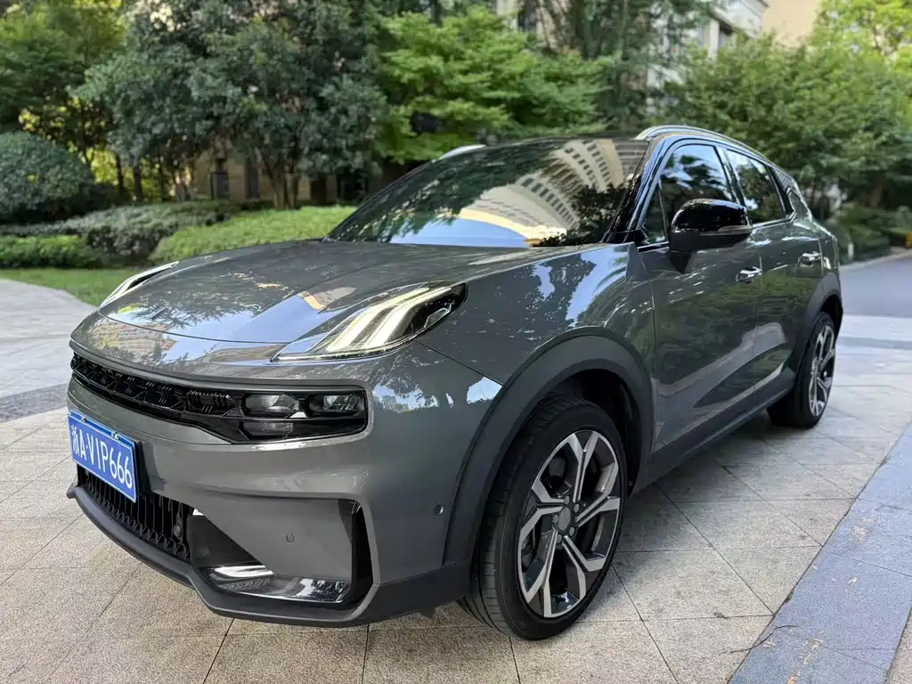 Lynk & Co 06 2023