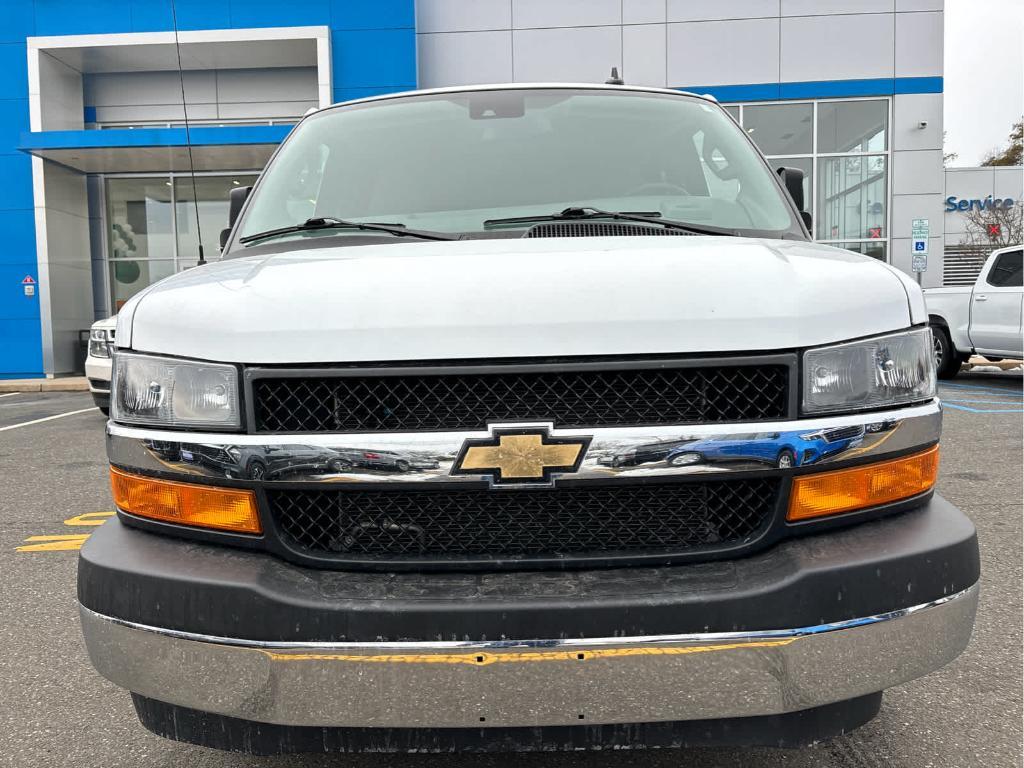 Chevrolet Express 2025
