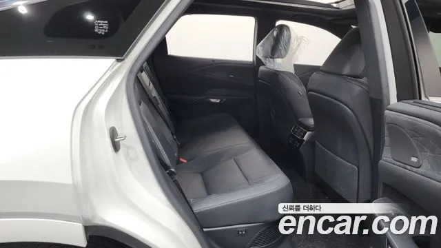 Lexus RX 2023