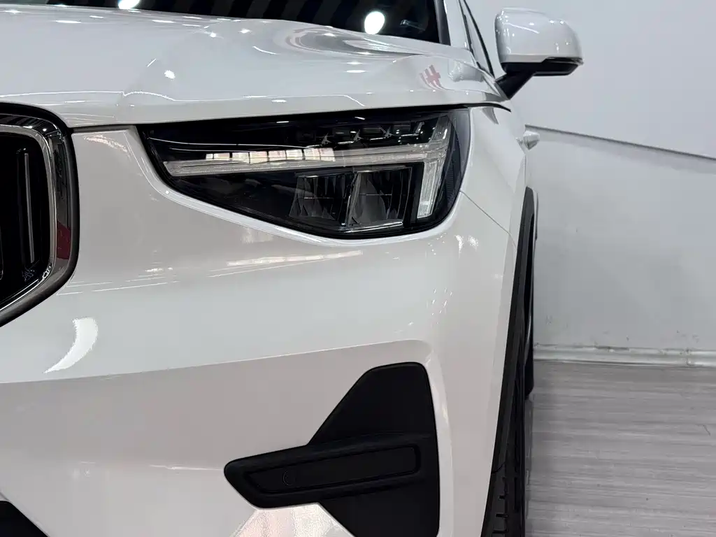 Volvo XC40 2023
