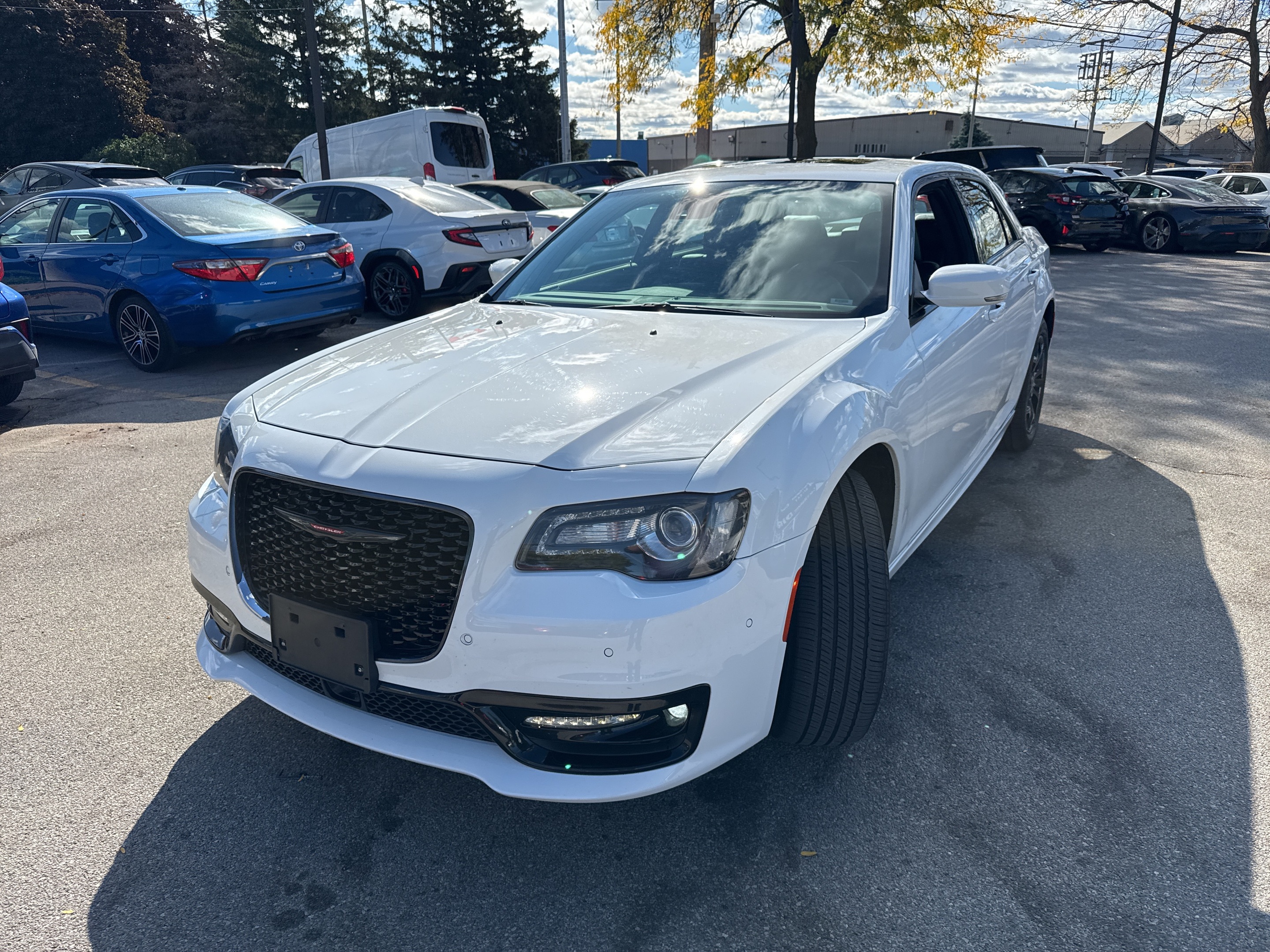 Chrysler 300 2023