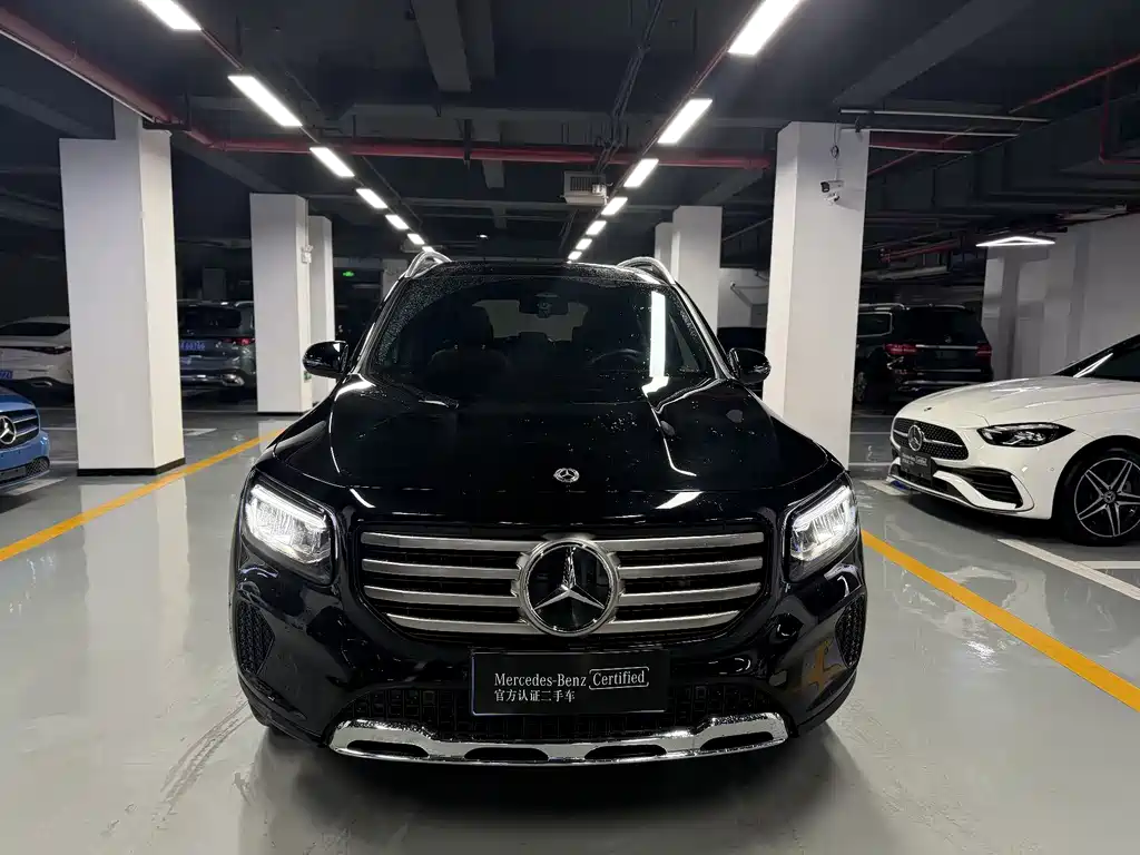 Mercedes-Benz GLB 2023