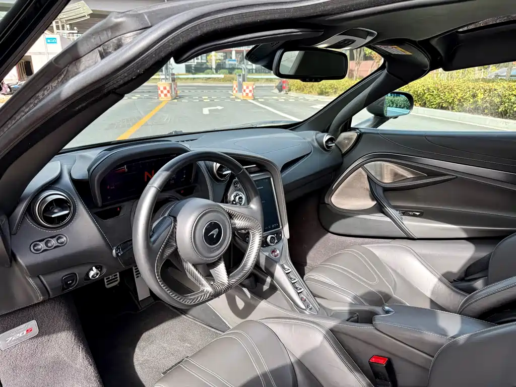 McLaren 720S 2020