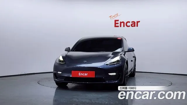 Tesla Model 3 2022