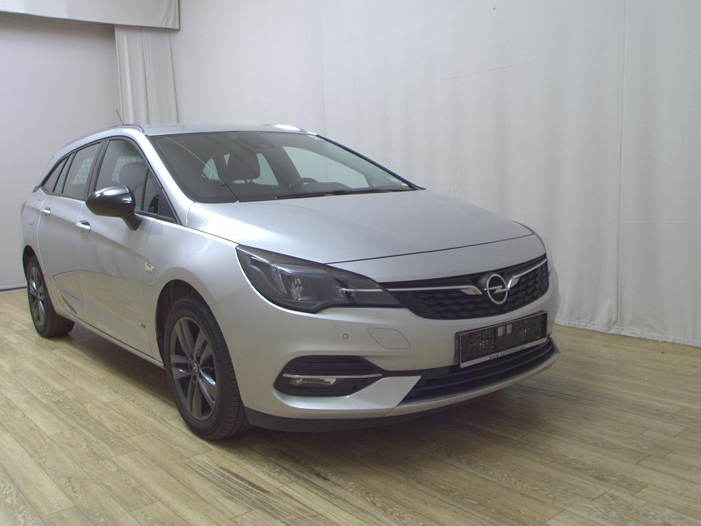 Opel Astra 2021