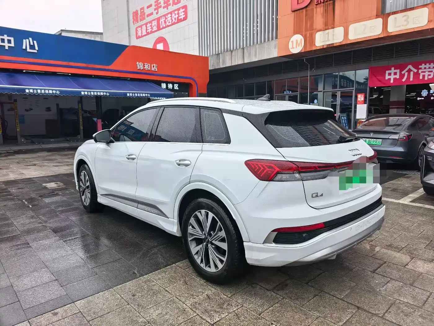 Audi Q4 e-tron 2025