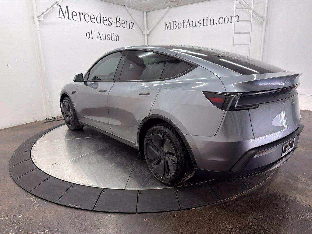 Tesla Model Y 2026