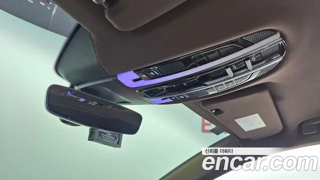 Porsche Panamera 2023