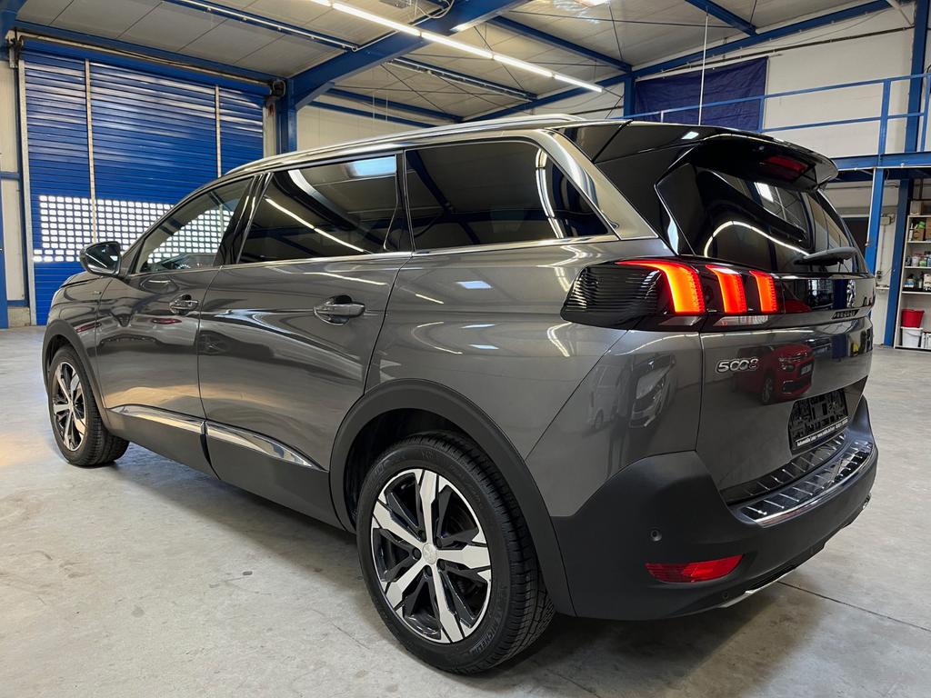 Peugeot 5008 2020