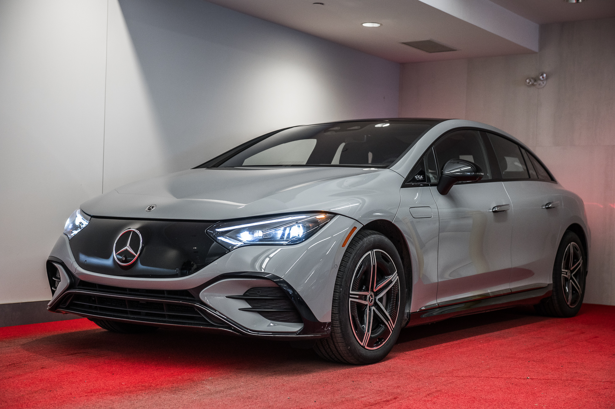 Mercedes-Benz EQE 2023