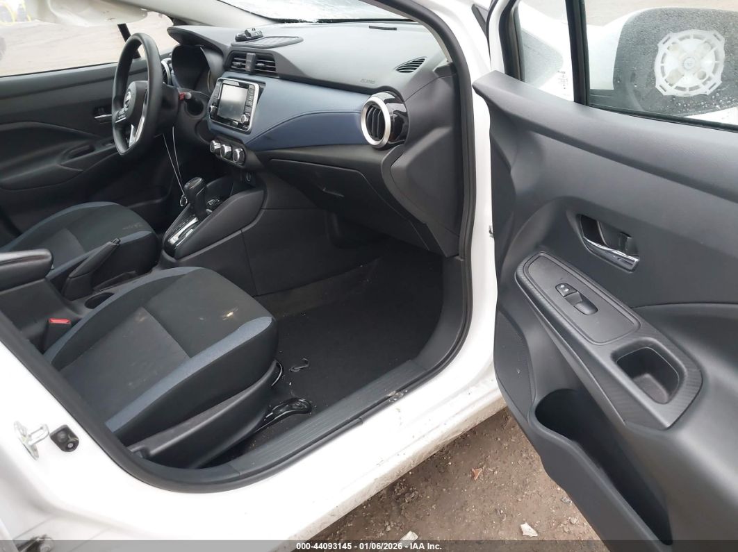 Nissan Versa 2024