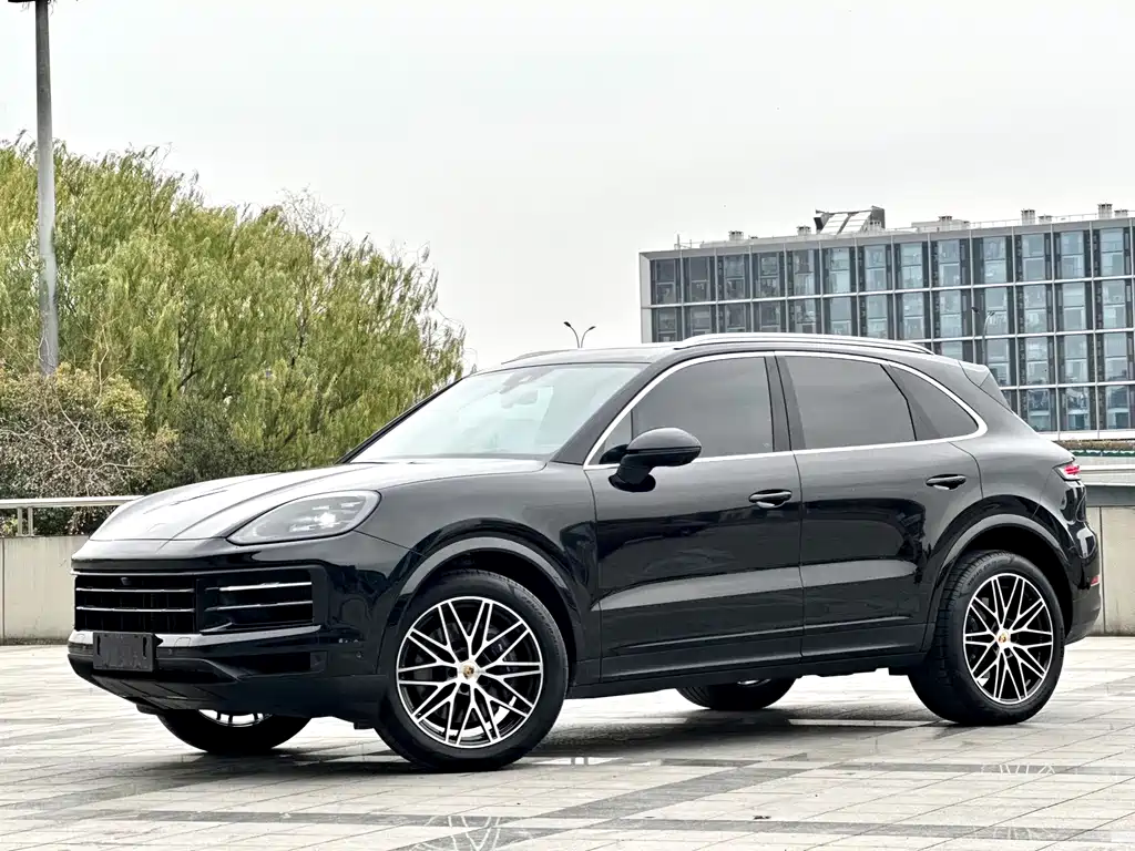 Porsche Cayenne 2024
