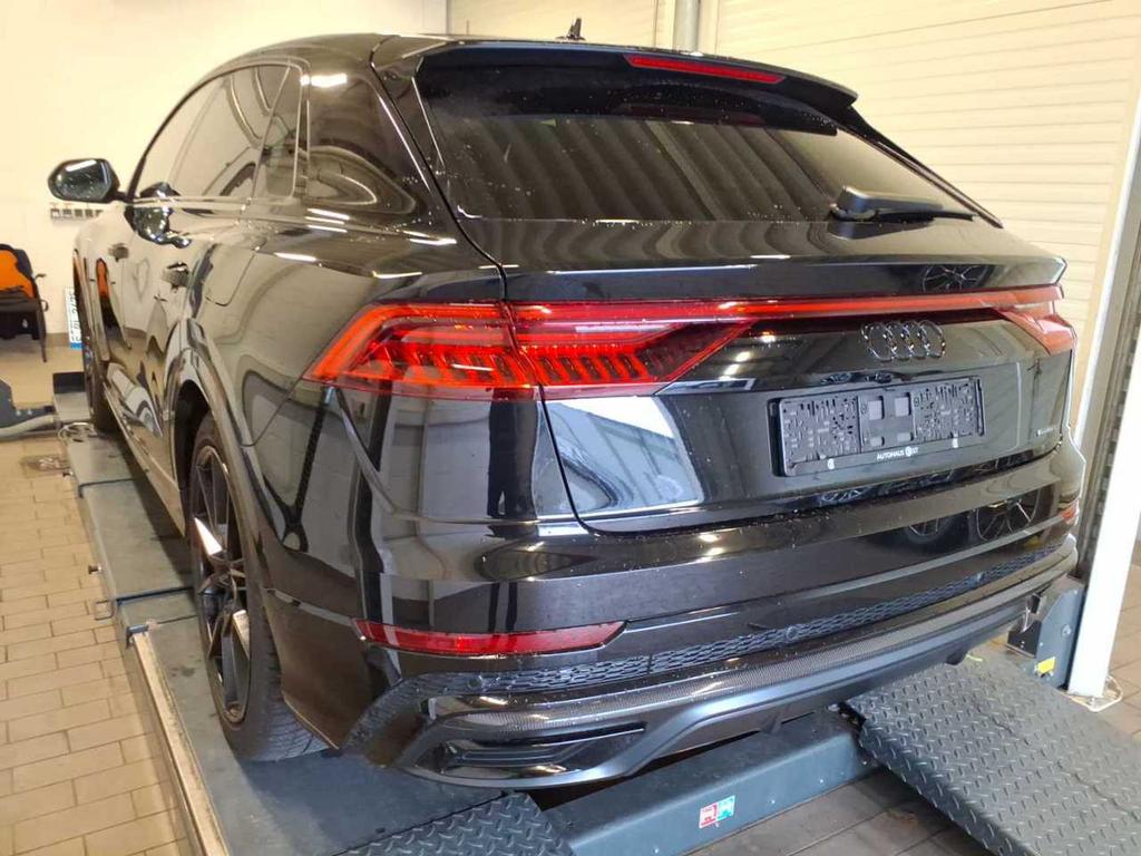 Audi Q8 2023
