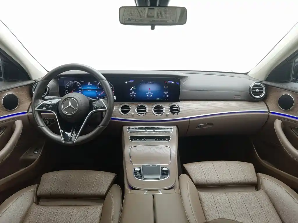 Mercedes-Benz E-Класс 2021