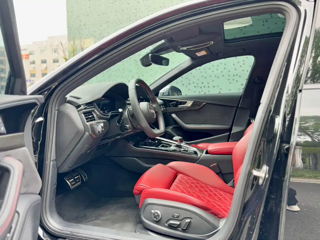Audi S4 2025