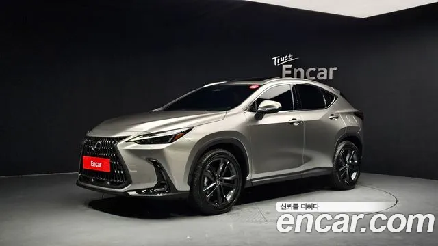 Lexus NX 2024