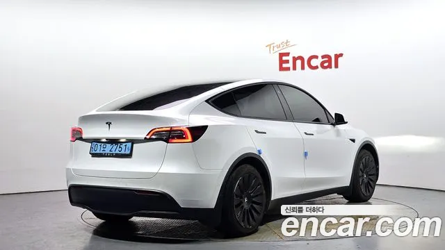 Tesla Model Y 2021