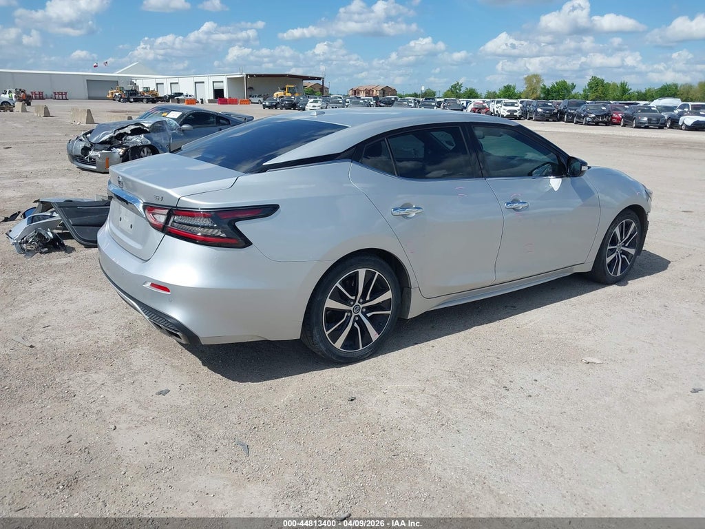 Nissan Maxima 2021