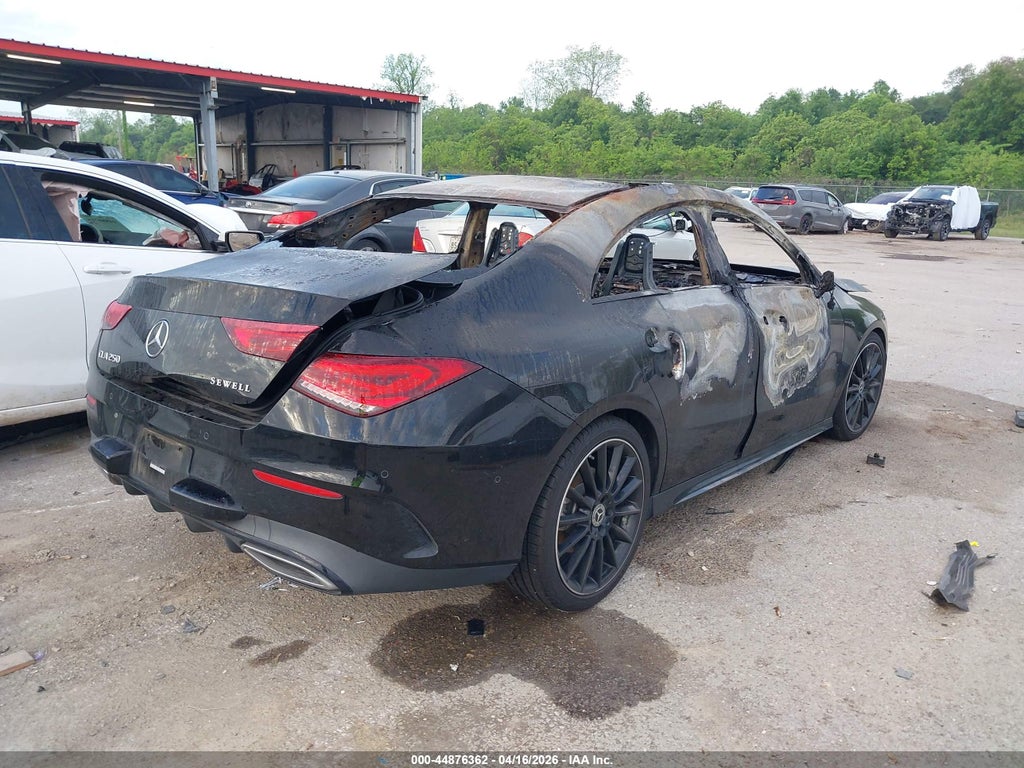 Mercedes-Benz CLA 2022