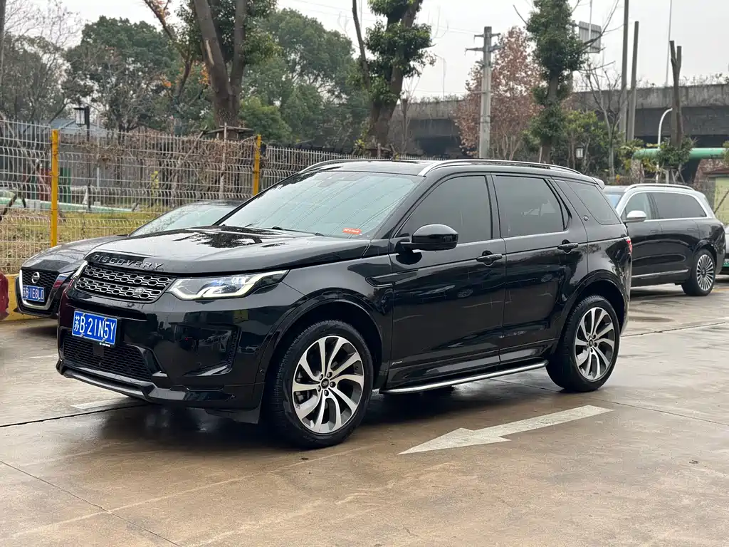 Land Rover Discovery Sport 2021