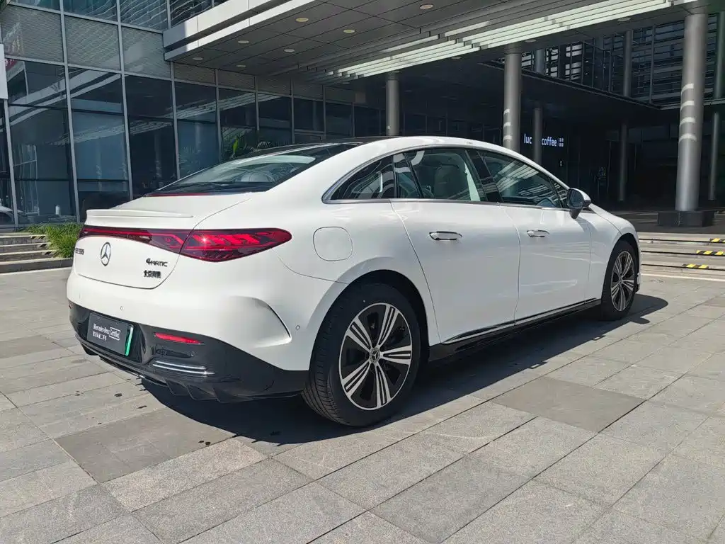 Mercedes-Benz EQE 2025