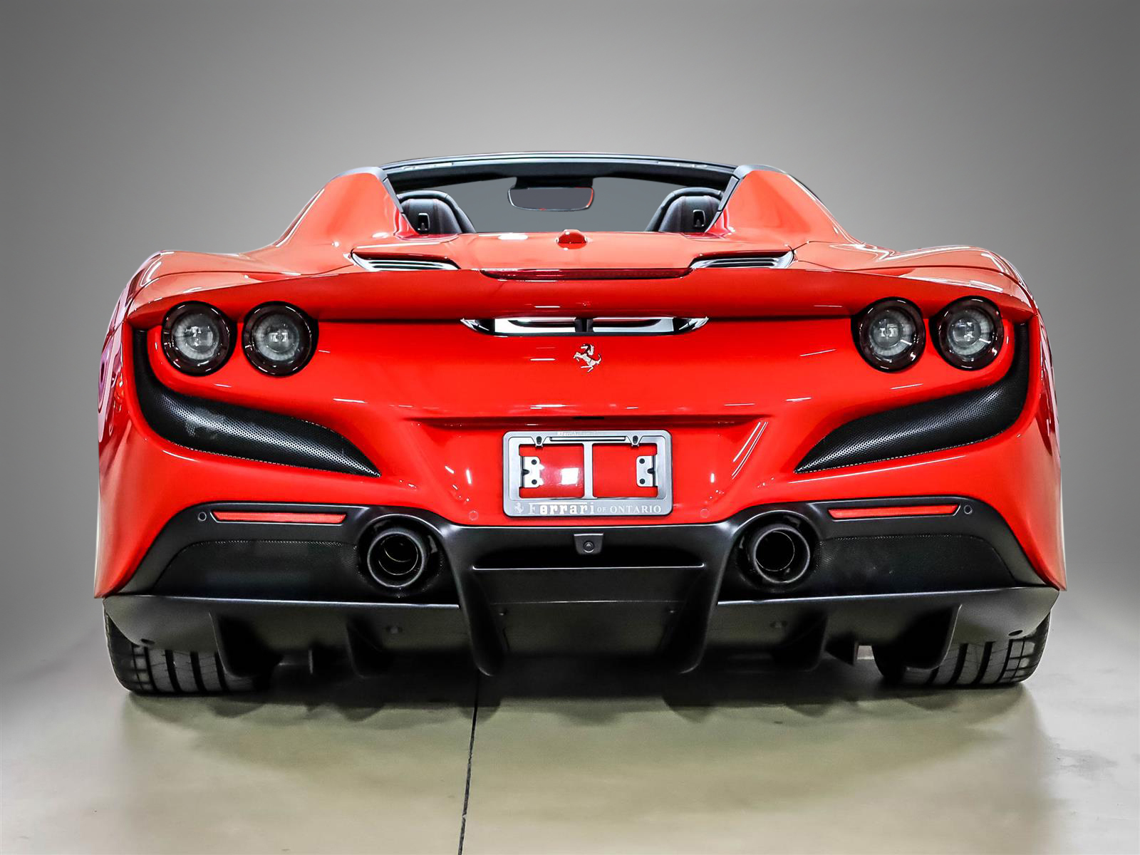 Ferrari F8 2022