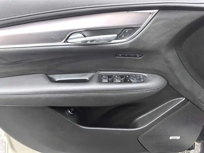 Cadillac XT6 2021