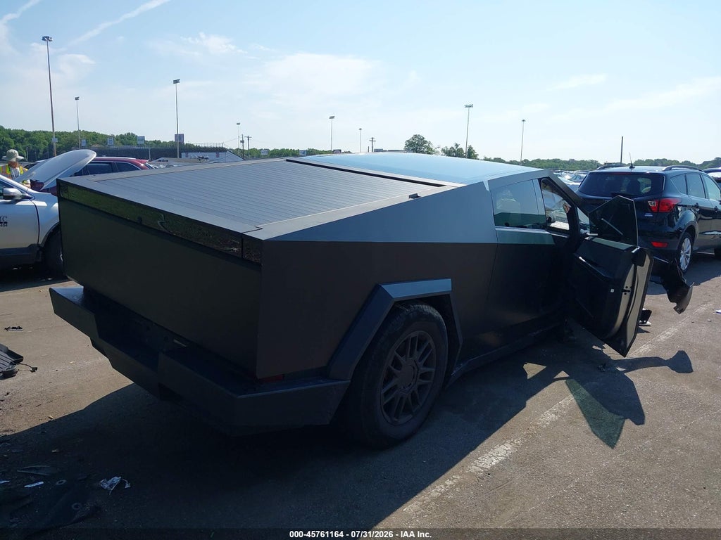 Tesla Cybertruck 2025
