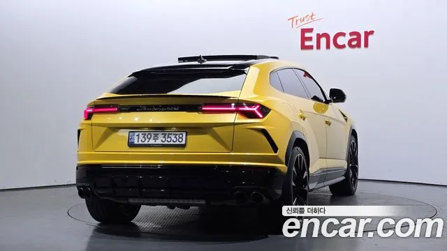 Lamborghini Urus 2022