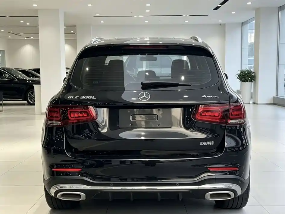 Mercedes-Benz GLC 2023