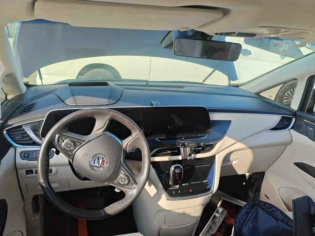 Buick GL8 2023