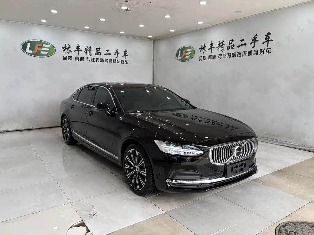 Volvo S90 2024