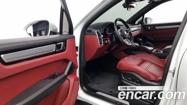 Porsche Cayenne 2023