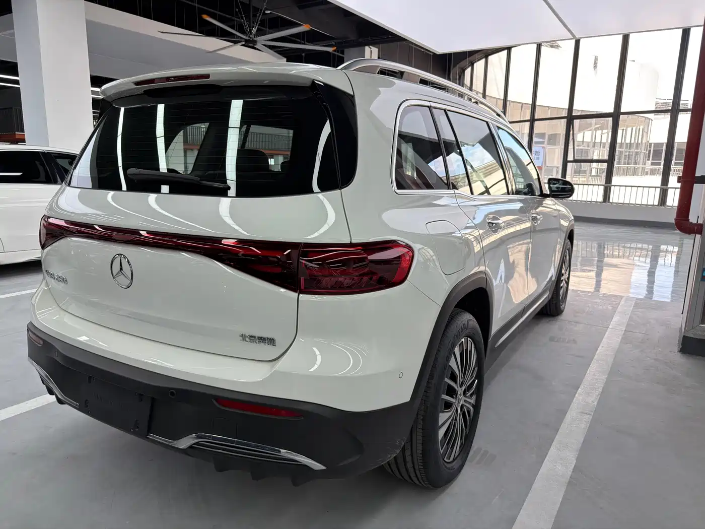 Mercedes-Benz EQB 2026