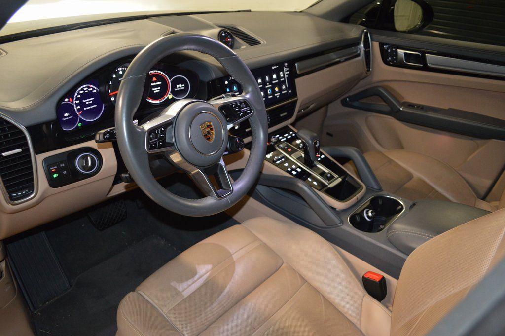 Porsche Cayenne 2023