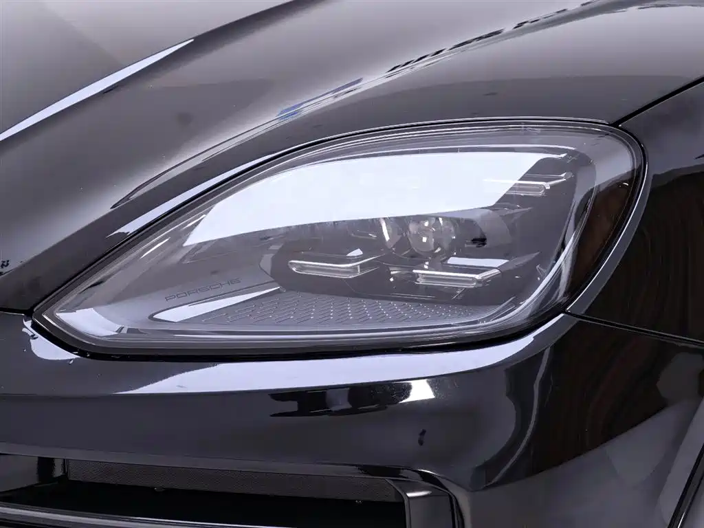 Porsche Cayenne 2023