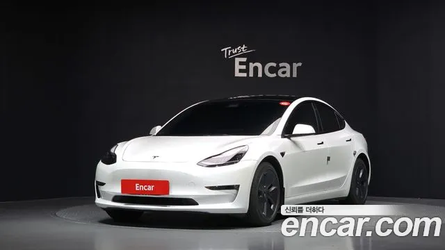 Tesla Model 3 2022