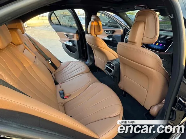 Mercedes-Benz E-Класс 2025
