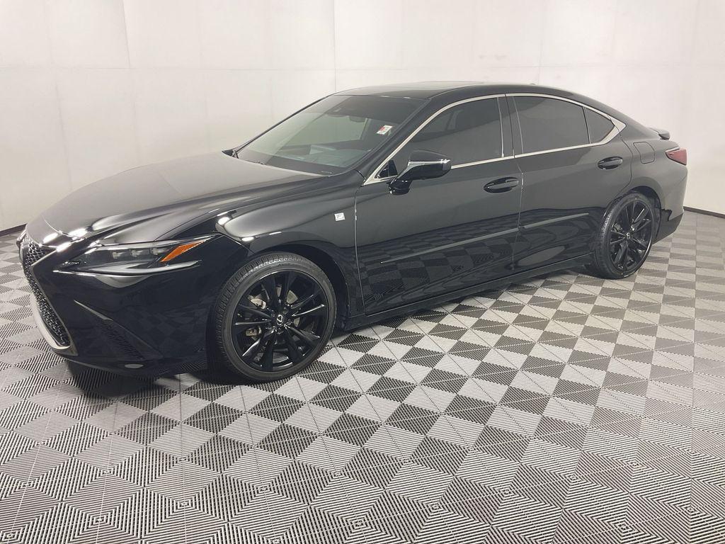 Lexus ES 2023