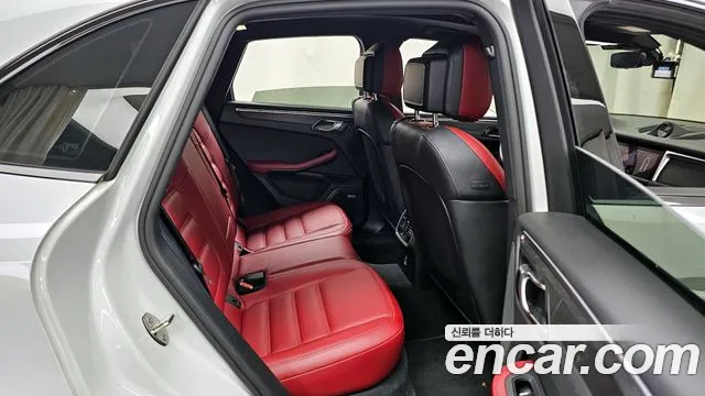Porsche Macan 2022