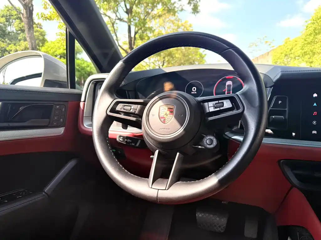 Porsche Cayenne 2024